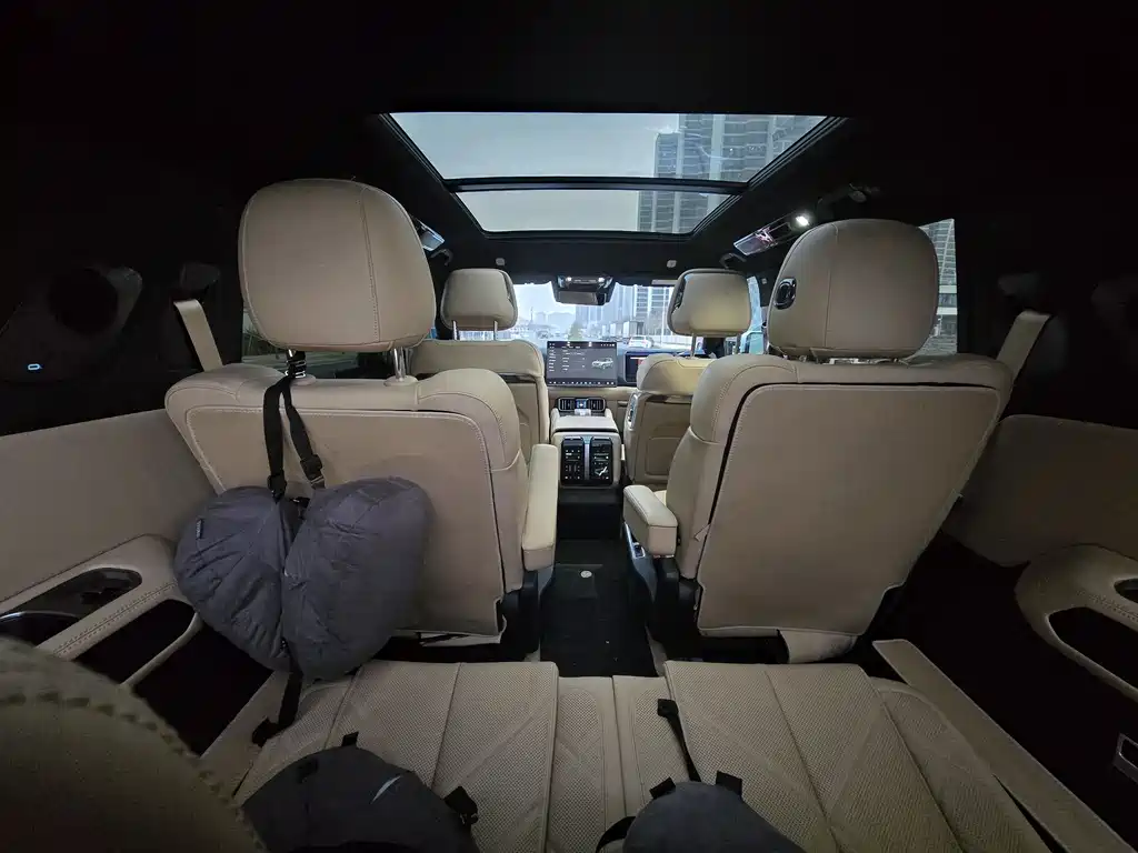 Fangchengbao Leopold 8 2025 Intelligent Courage Flagship 6-seater 2025 - thumbnail 5
