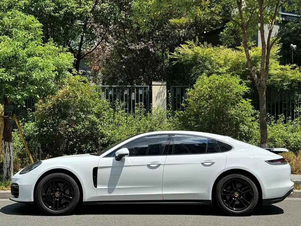 Porsche Porsche Panamera 2022 2.9T 2022 - thumbnail 3