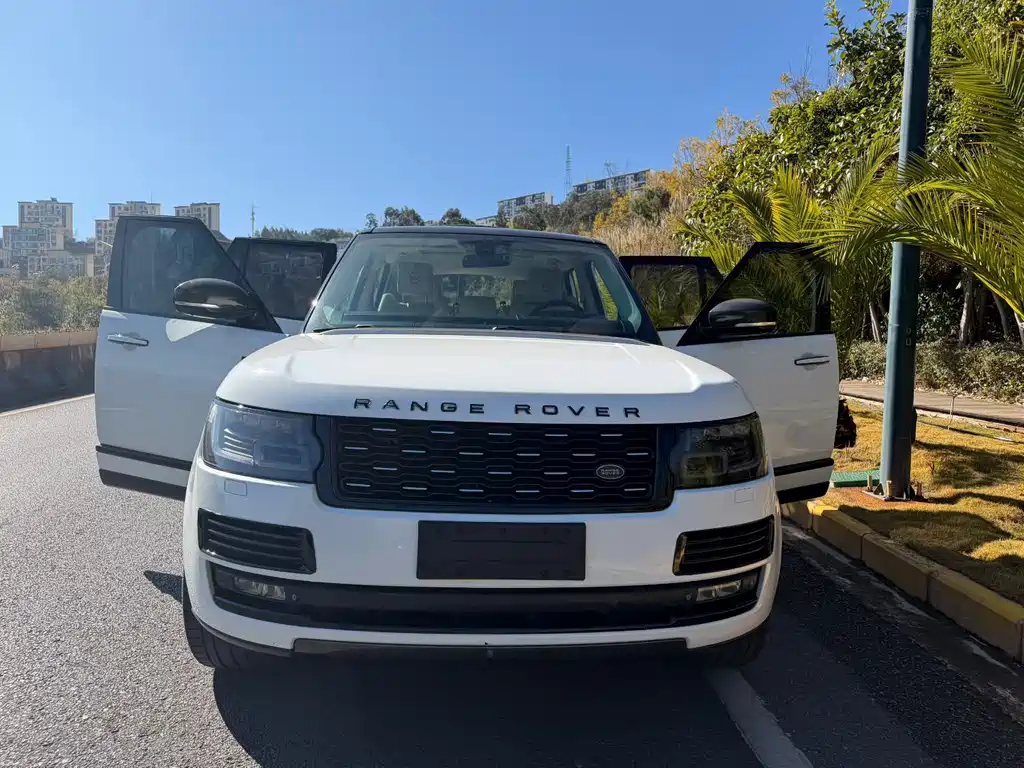 Land Rover Range Rover 2015 3.0 TDV6 Vogue 2015 - thumbnail 2