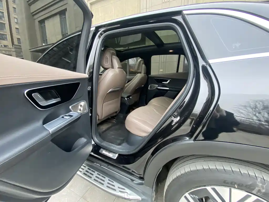 Mercedes-Benz Mercedes-Benz EQE SUV 2024 500 4MATIC Luxury Edition 2024 - thumbnail 6