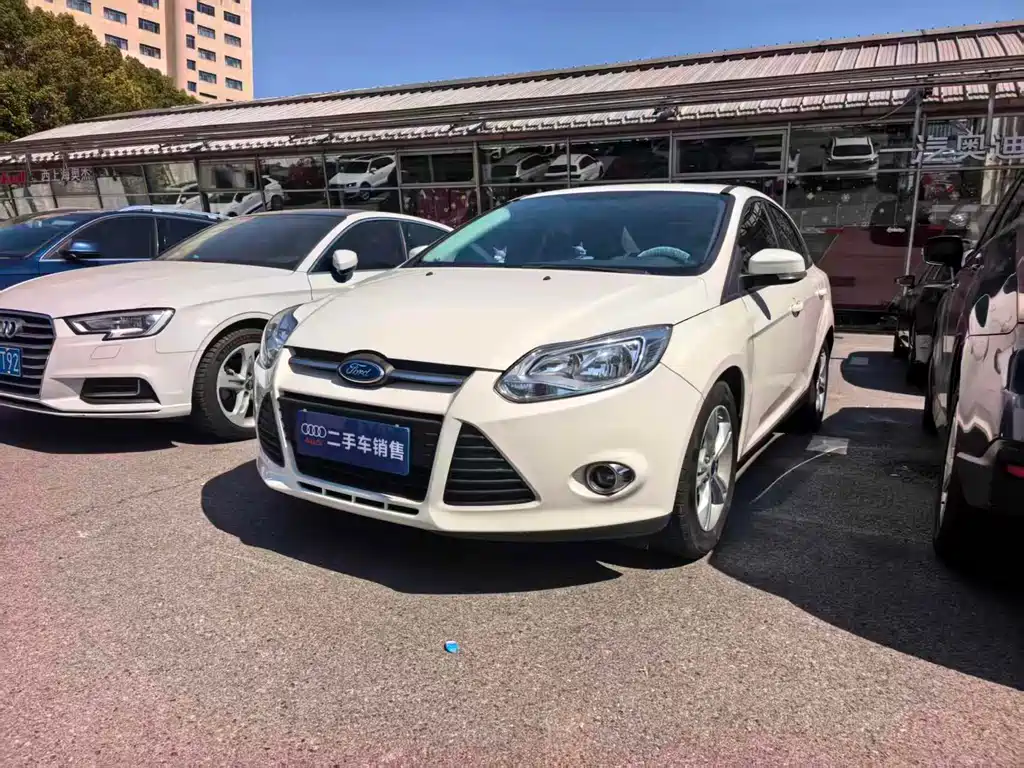 Ford Ford Focus 2012 Sedan 1.6L Automatic Comfort Edition 2013