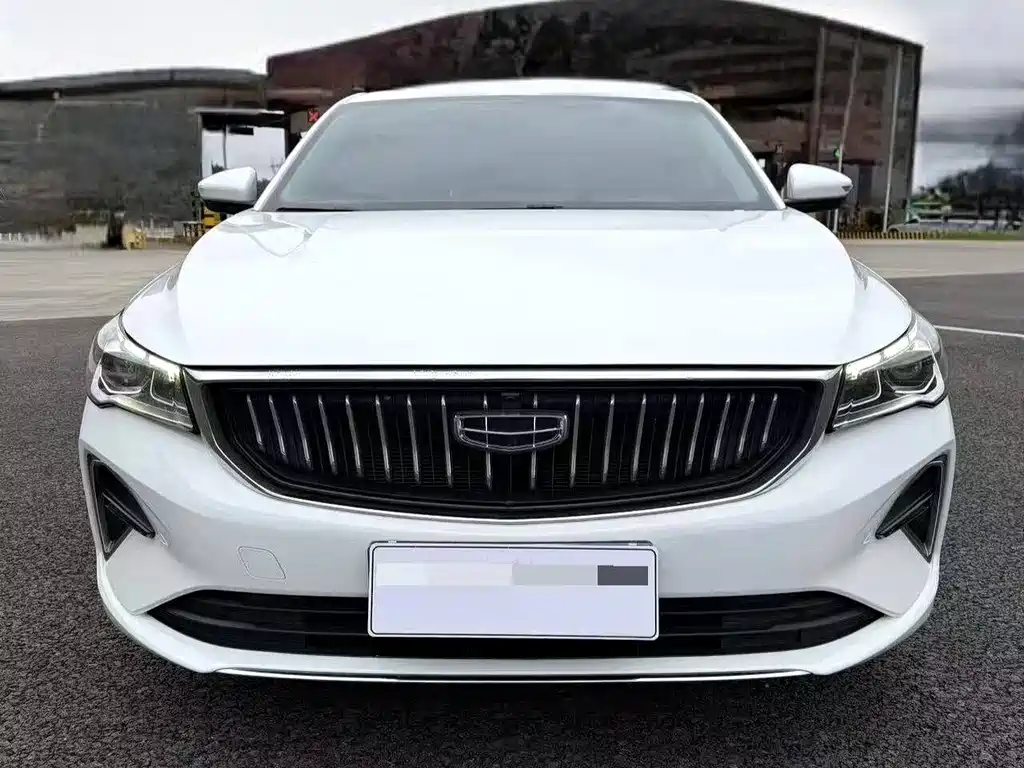 Geely Auto Geely Emgrand 2026 Model Year 4th Generation 4 Million Anniversary Edition 1.5L CVT Premium 2025 - thumbnail 2