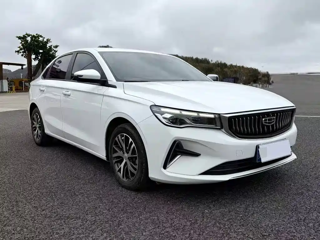 Geely Auto Geely Emgrand 2026 Model Year 4th Generation 4 Million Anniversary Edition 1.5L CVT Premium 2025 - thumbnail 3