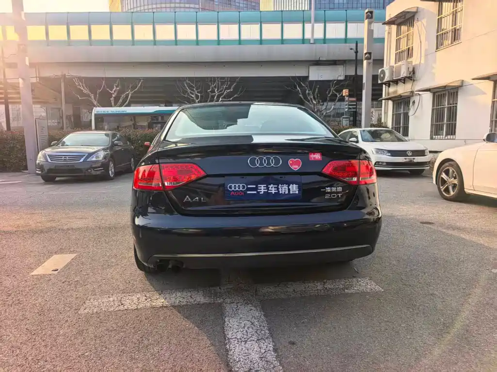 Audi Audi A4L 2012 2.0 TFSI Automatic Comfort Model 2012 - thumbnail 5