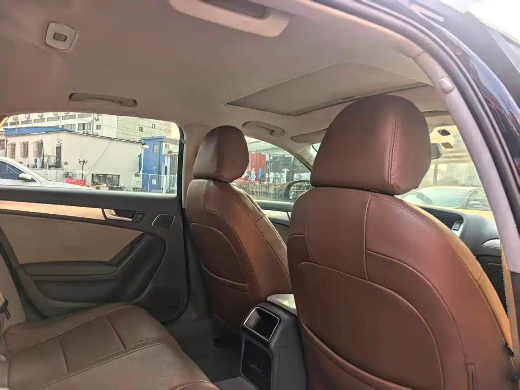 Audi Audi A4L 2012 2.0 TFSI Automatic Comfort Model 2012 - thumbnail 11