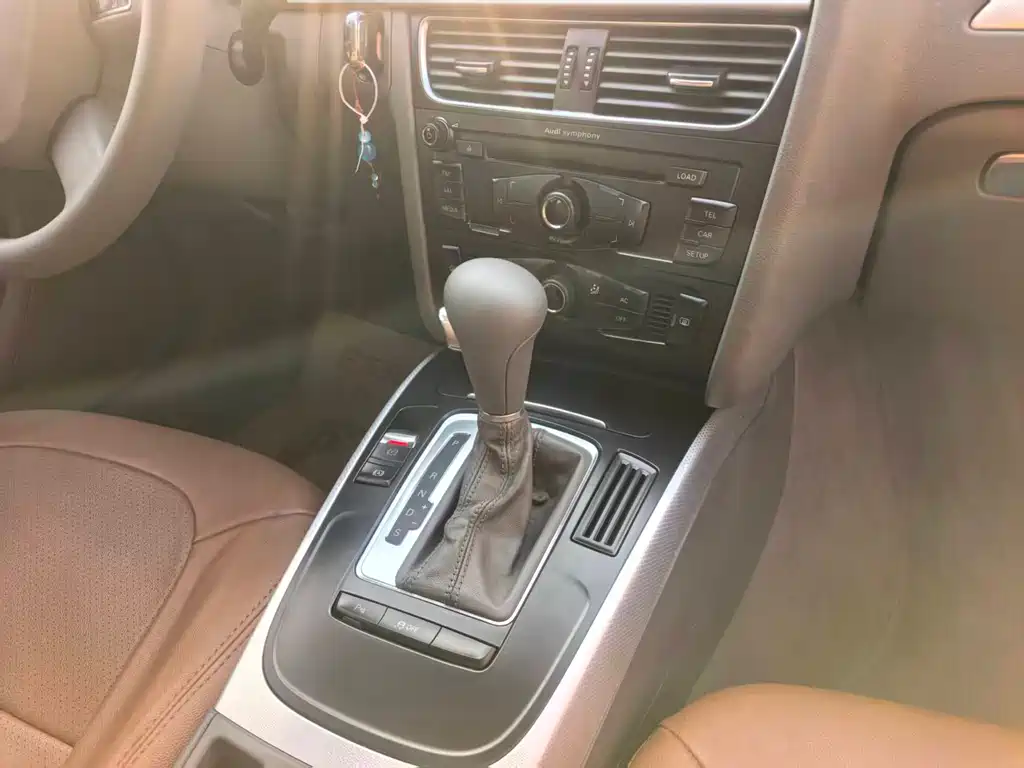 Audi Audi A4L 2012 2.0 TFSI Automatic Comfort Model 2012 - thumbnail 14