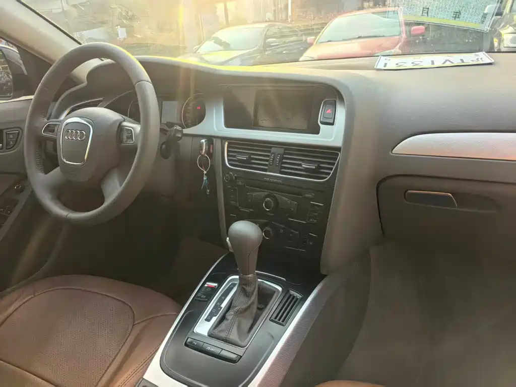 Audi Audi A4L 2012 2.0 TFSI Automatic Comfort Model 2012 - thumbnail 15
