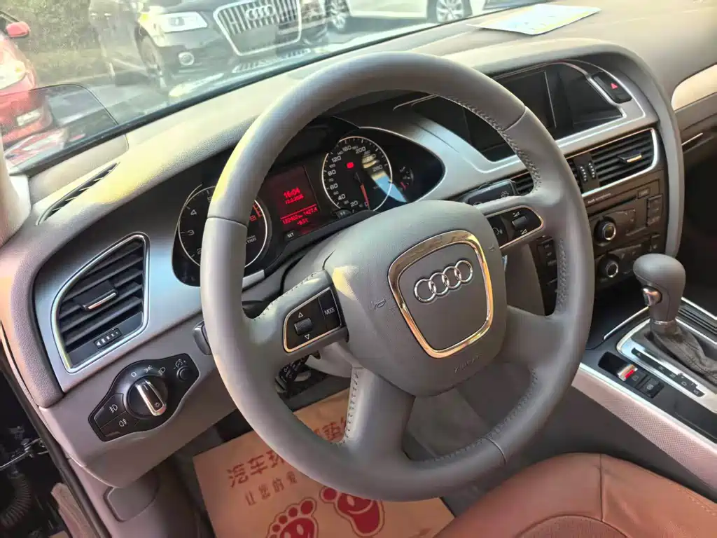 Audi Audi A4L 2012 2.0 TFSI Automatic Comfort Model 2012 - thumbnail 18