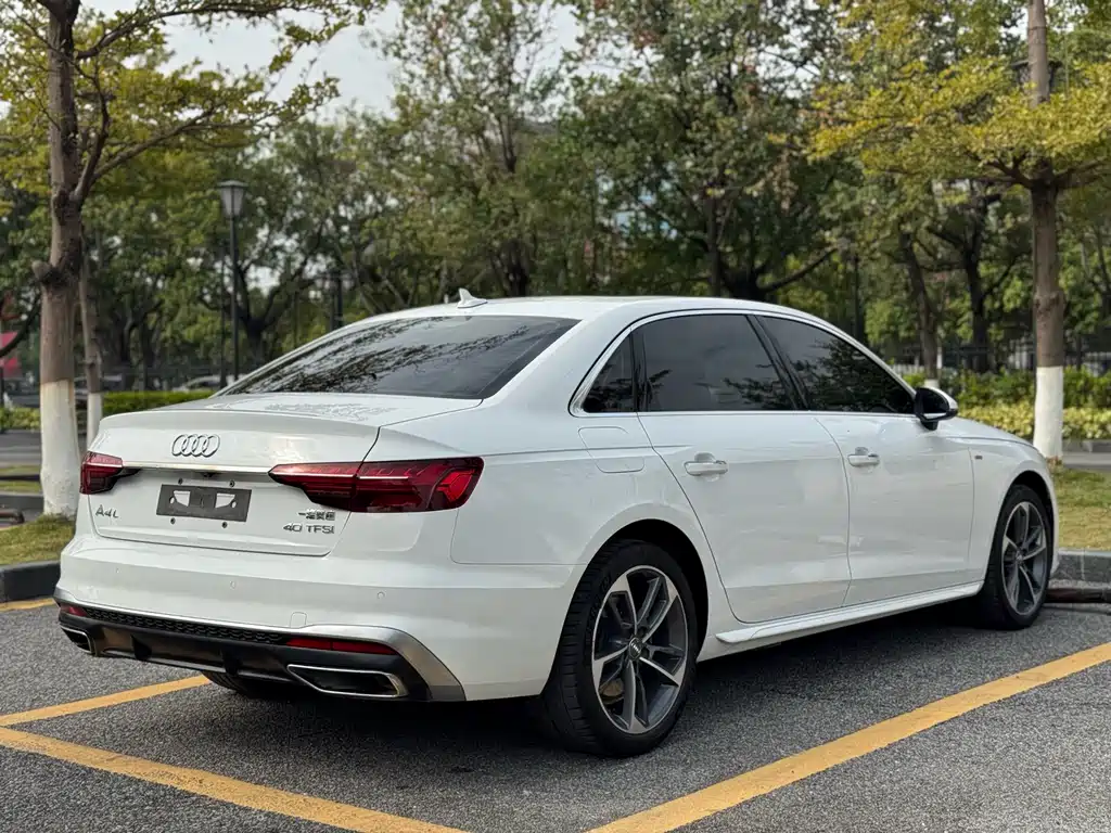 Audi Audi A4L 2020 40 TFSI Fashion Dynamic Edition 2021 - thumbnail 4