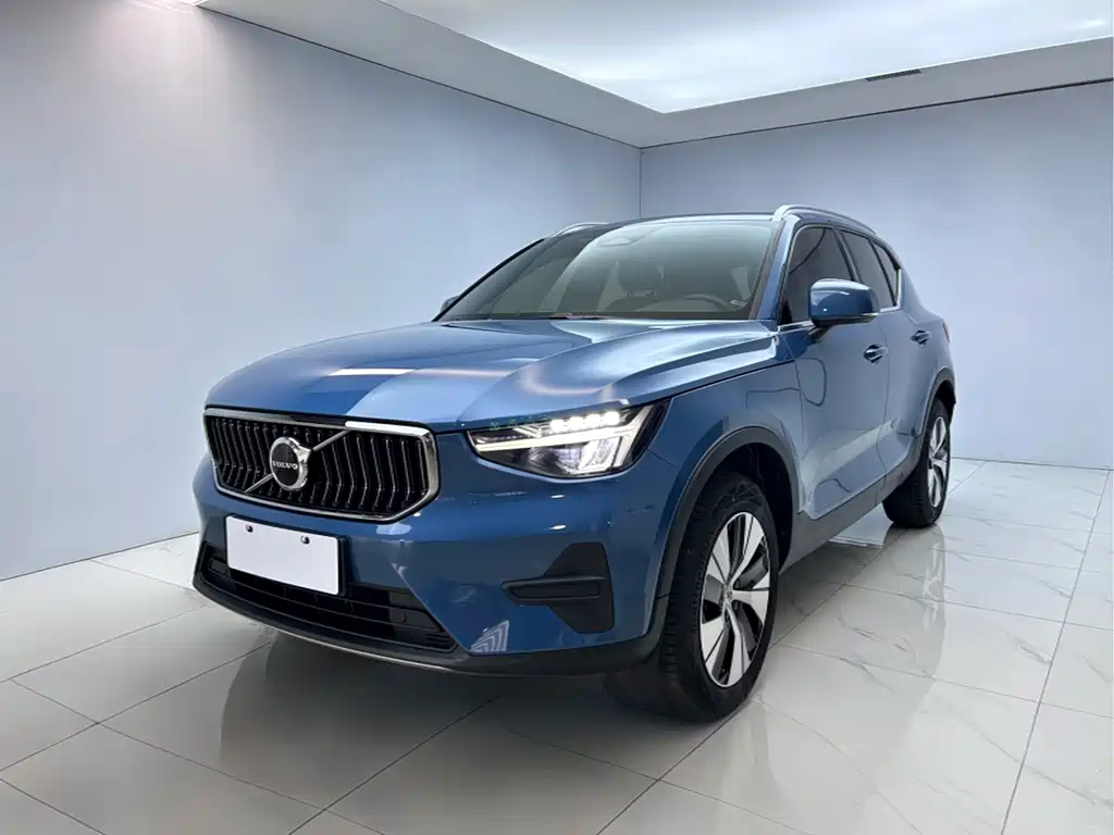 Volvo Volvo XC40 2024 B3 Core Luxury Edition 2023