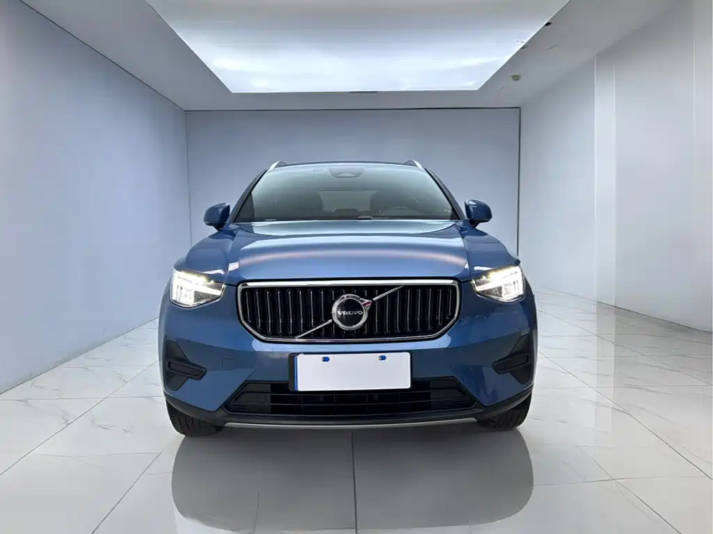 Volvo Volvo XC40 2024 B3 Core Luxury Edition 2023 - thumbnail 2