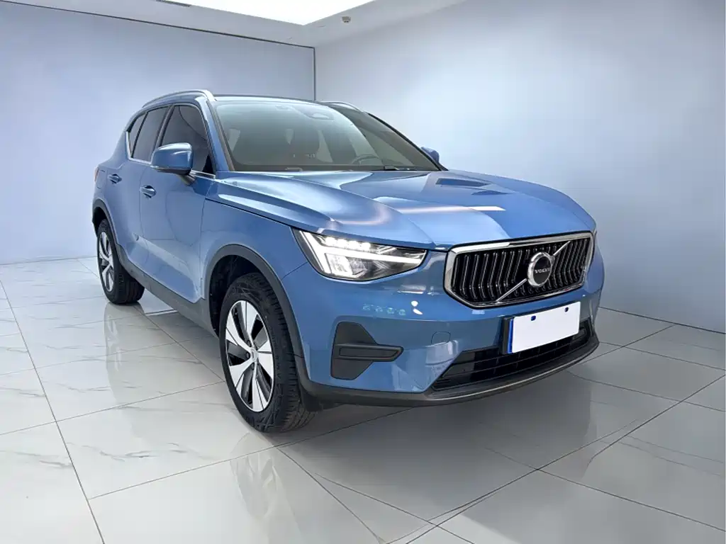 Volvo Volvo XC40 2024 B3 Core Luxury Edition 2023 - thumbnail 3
