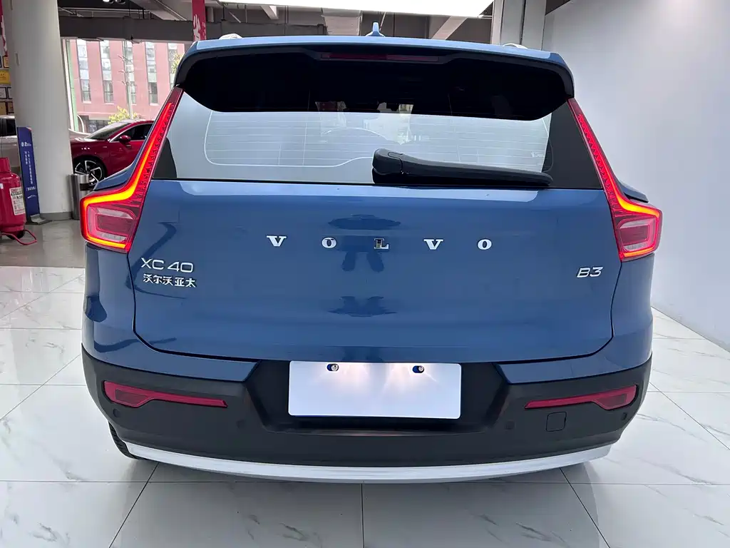 Volvo Volvo XC40 2024 B3 Core Luxury Edition 2023 - thumbnail 6