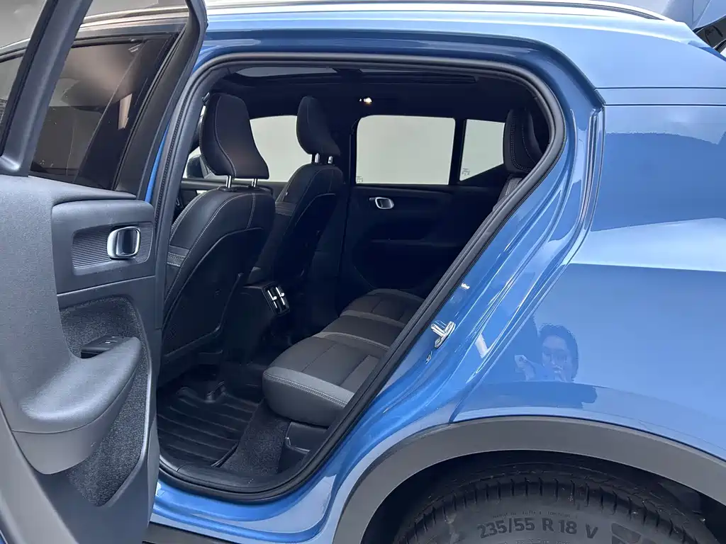 Volvo Volvo XC40 2024 B3 Core Luxury Edition 2023 - thumbnail 9
