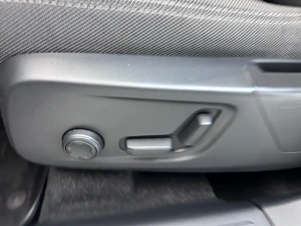 Volvo Volvo XC40 2024 B3 Core Luxury Edition 2023 - thumbnail 13