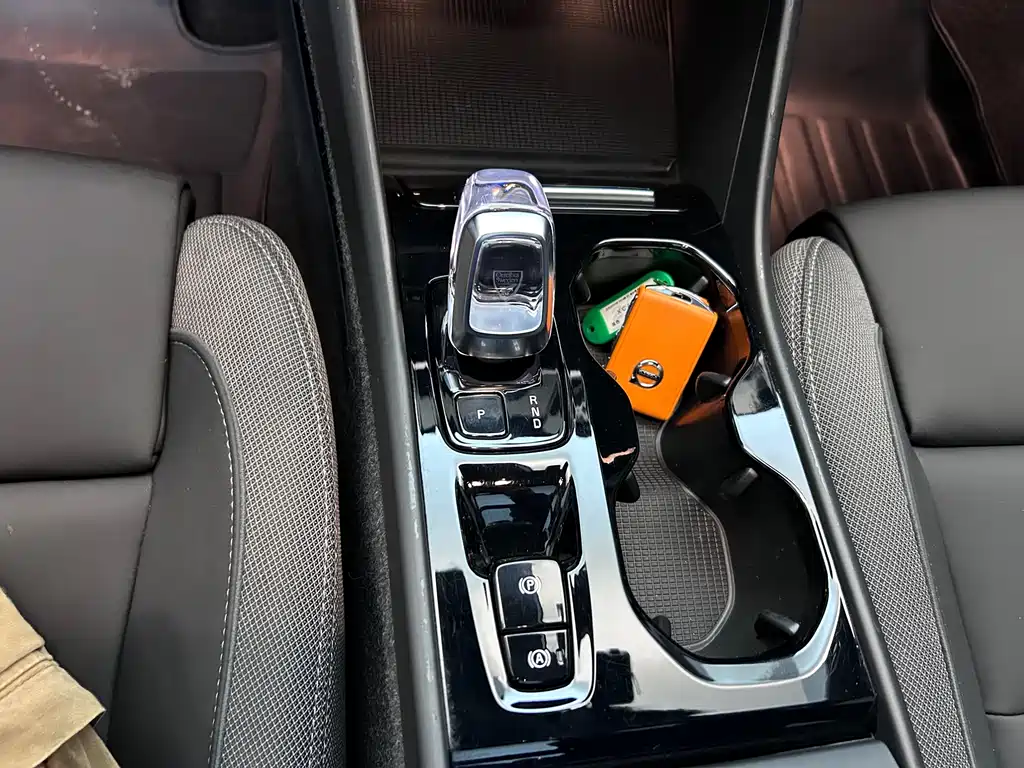 Volvo Volvo XC40 2024 B3 Core Luxury Edition 2023 - thumbnail 17