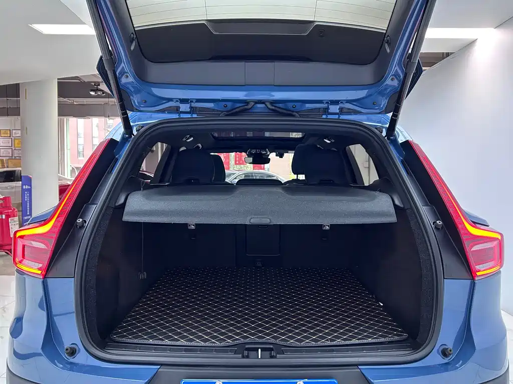 Volvo Volvo XC40 2024 B3 Core Luxury Edition 2023 - thumbnail 22