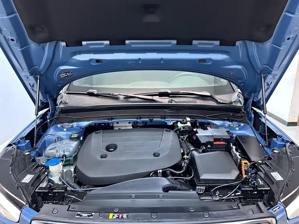 Volvo Volvo XC40 2024 B3 Core Luxury Edition 2023 - thumbnail 25