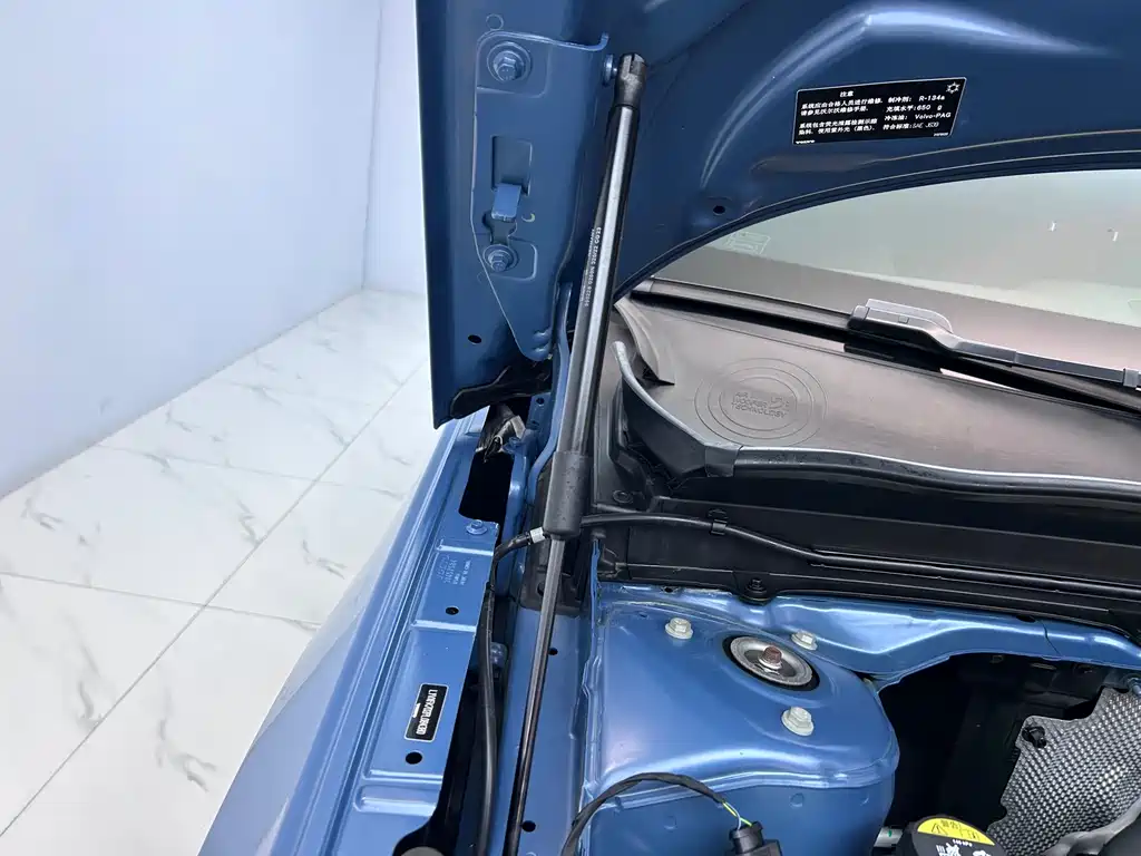 Volvo Volvo XC40 2024 B3 Core Luxury Edition 2023 - thumbnail 27