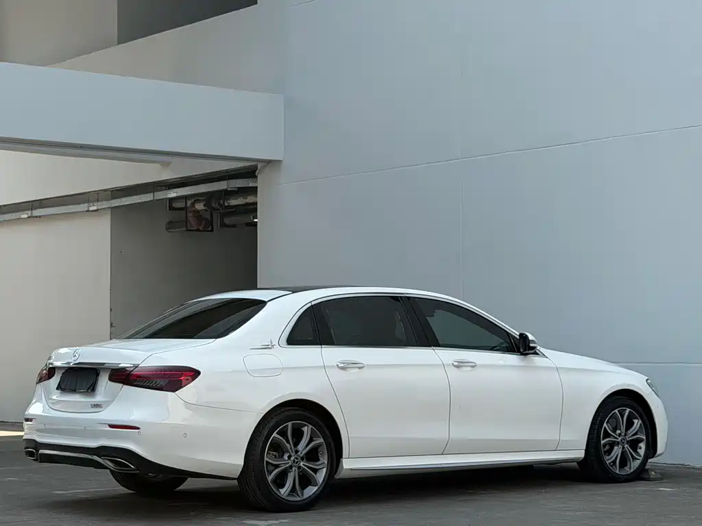 Mercedes-Benz Mercedes-Benz E-Class 2022 E 300 L Sport Luxury 2022 - thumbnail 10