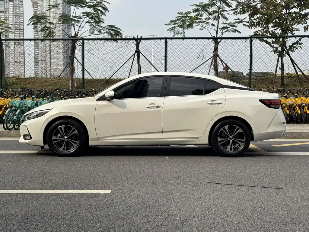Nissan Nissan Sylphy 2022 1.6L XL CVT Comfort Edition 2023 - thumbnail 13
