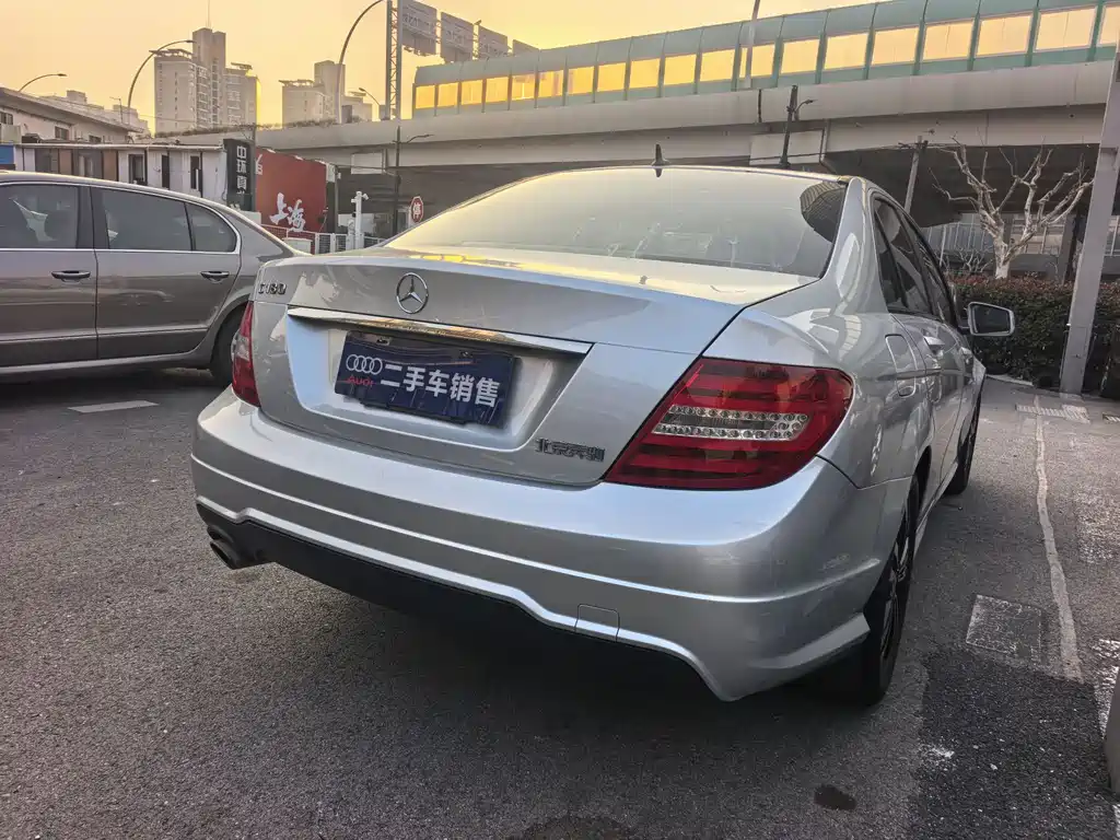 Mercedes-Benz Mercedes-Benz C-Class 2013 C 180 Classic Grand Edition 2014 - thumbnail 4