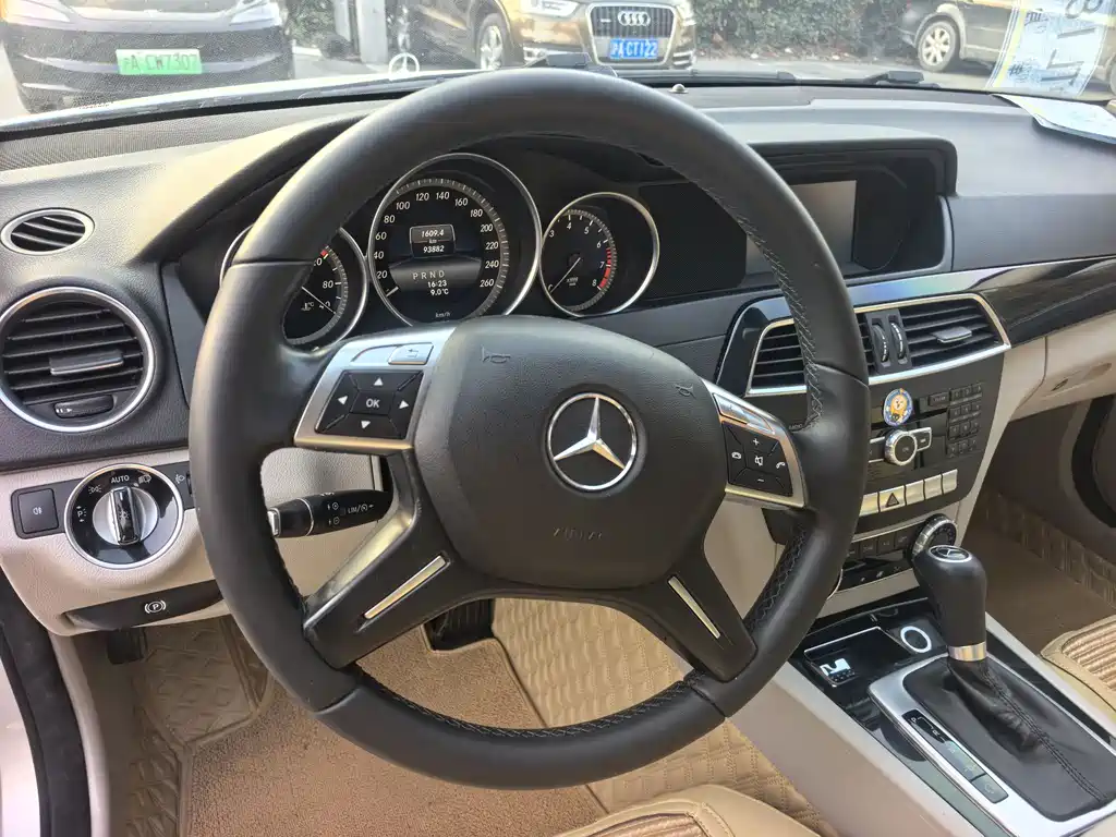 Mercedes-Benz Mercedes-Benz C-Class 2013 C 180 Classic Grand Edition 2014 - thumbnail 20