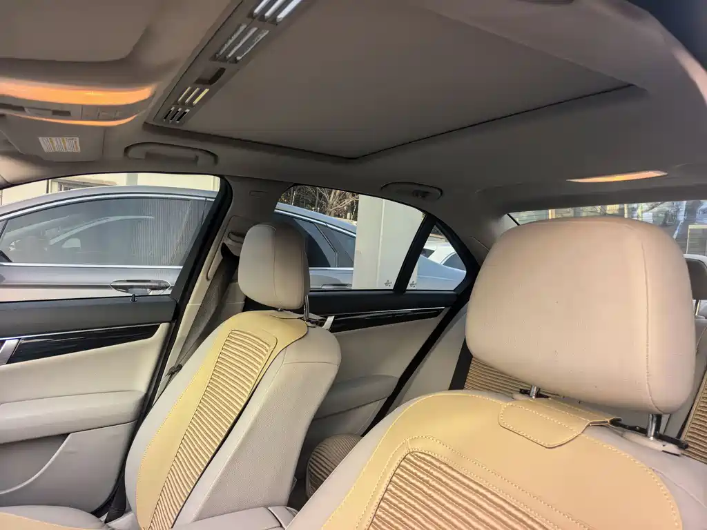 Mercedes-Benz Mercedes-Benz C-Class 2013 C 180 Classic Grand Edition 2014 - thumbnail 24