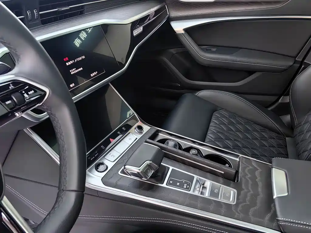 Audi Audi A6L 2025 45 TFSI quattro Premium Dynamic Model 2025 - thumbnail 10