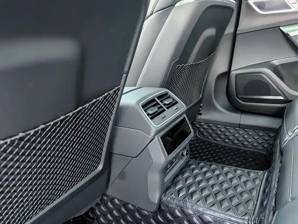 Audi Audi A6L 2025 45 TFSI quattro Premium Dynamic Model 2025 - thumbnail 12