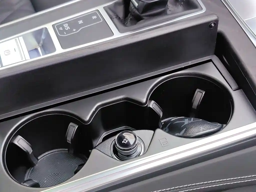 Audi Audi A6L 2025 45 TFSI quattro Premium Dynamic Model 2025 - thumbnail 23