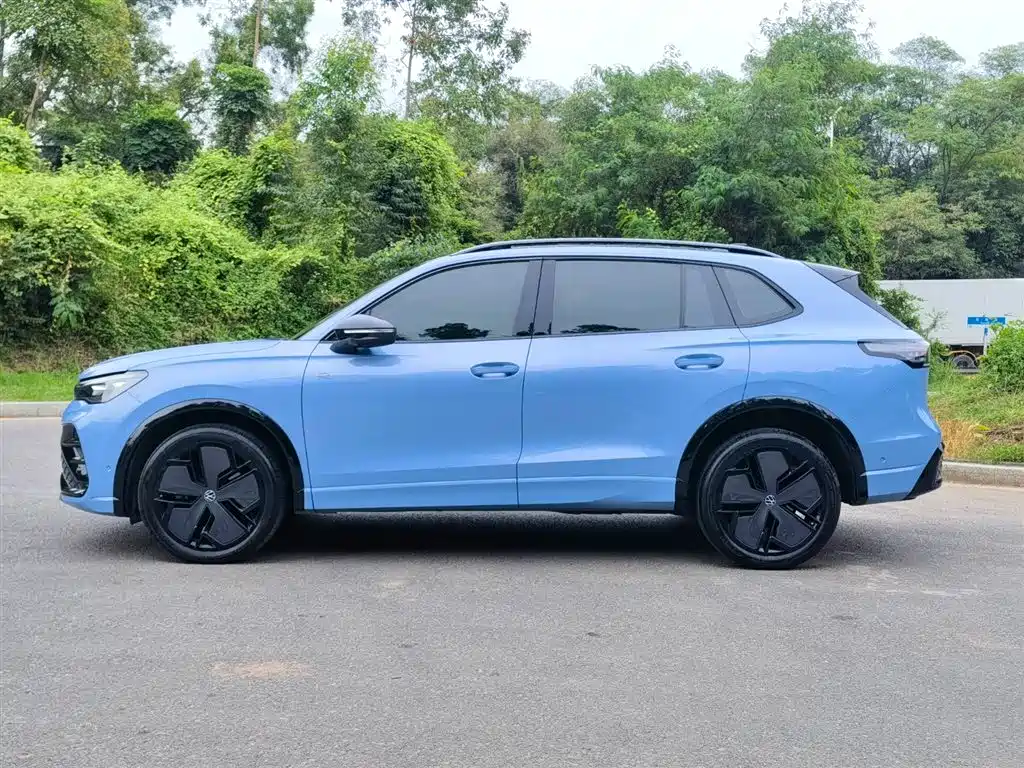 Volkswagen Tiguan L 2024 PRO 380TSI 4Motion R-Line Intelligent Premium Edition 2024 - thumbnail 4