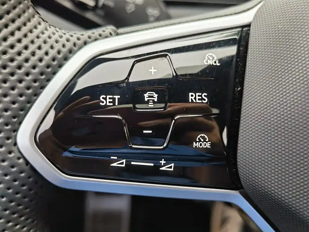Volkswagen Tiguan L 2024 PRO 380TSI 4Motion R-Line Intelligent Premium Edition 2024 - thumbnail 30