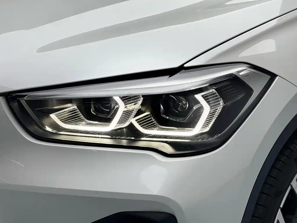 BMW BMW X1 2022 xDrive25Li Premium Model 2022 - thumbnail 6