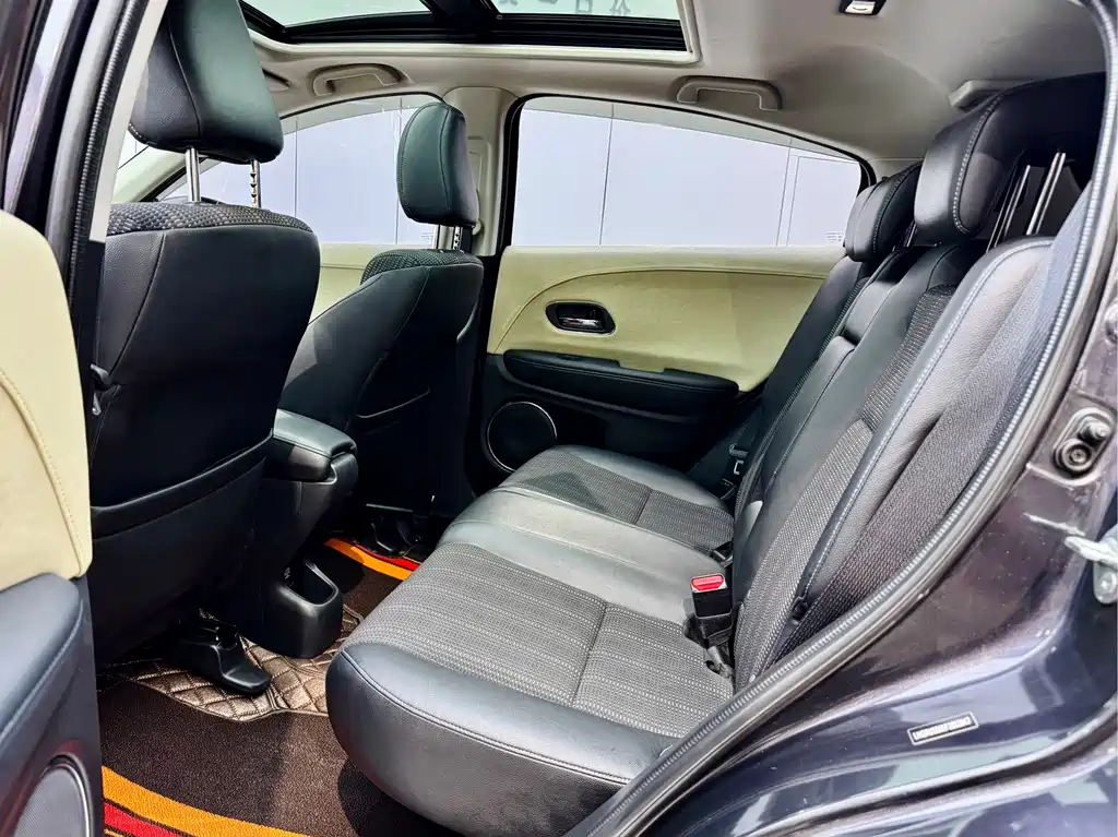 Honda Honda Vezel 2015 1.8L CVT 2WD Luxury Edition 2015 - thumbnail 10