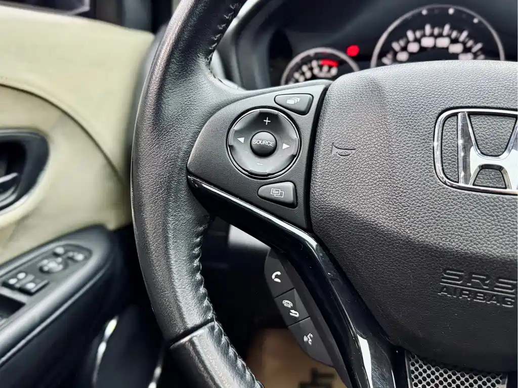 Honda Honda Vezel 2015 1.8L CVT 2WD Luxury Edition 2015 - thumbnail 19