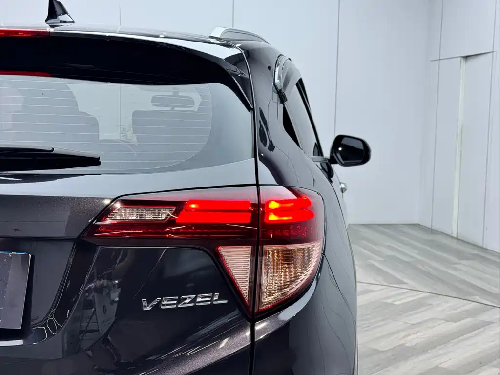 Honda Honda Vezel 2015 1.8L CVT 2WD Luxury Edition 2015 - thumbnail 27