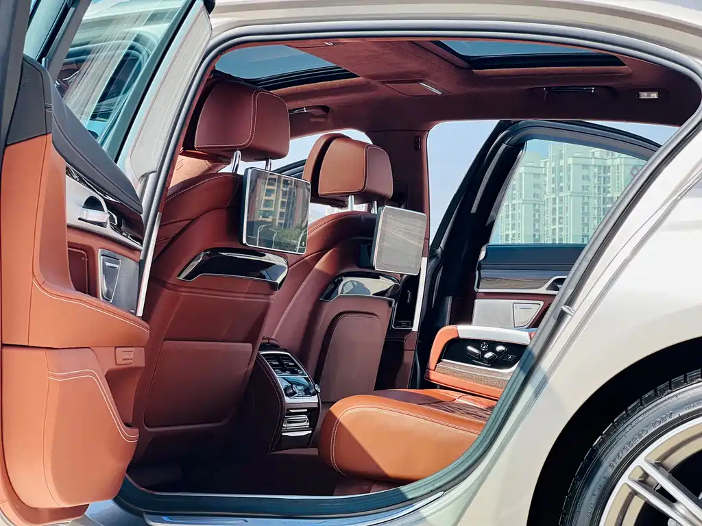 BMW BMW 7 Series 2021 740Li xDrive Executive Luxury Package 2021 - thumbnail 6