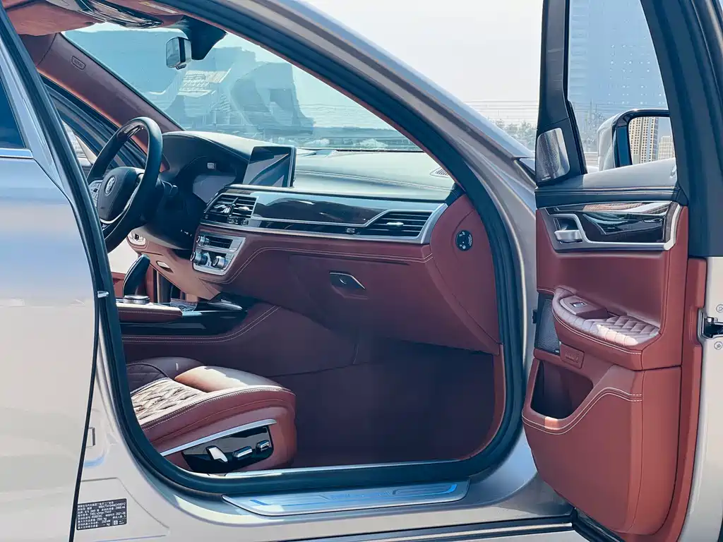 BMW BMW 7 Series 2021 740Li xDrive Executive Luxury Package 2021 - thumbnail 7