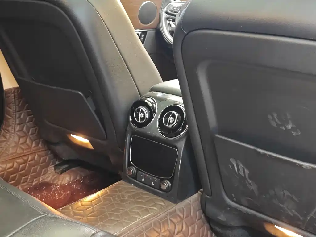 Jaguar Jaguar XJ 2016 XJL 2.0T RWD Elegant Business Edition 2017 - thumbnail 28