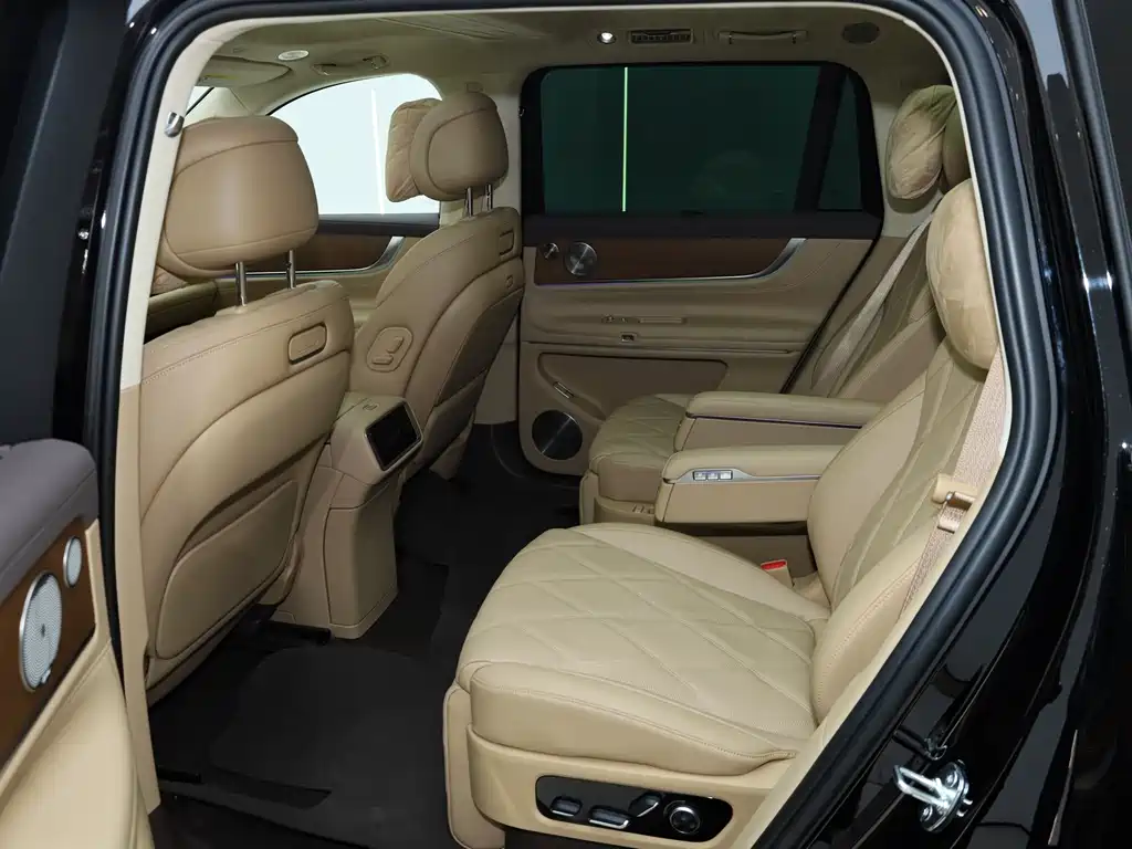 AITO Qijie Aito M9 2025 Extended Range Ultra 52kWh 6-Seat Version (192-line LiDAR) 2025 - thumbnail 26