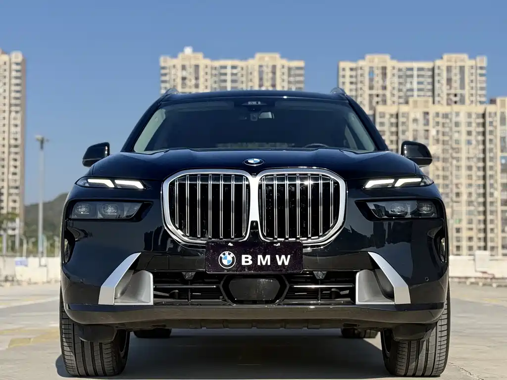 BMW BMW X7 xDrive40i Luxury Package 2023 - thumbnail 3