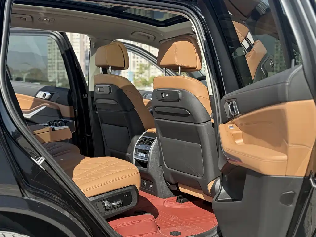 BMW BMW X7 xDrive40i Luxury Package 2023 - thumbnail 8