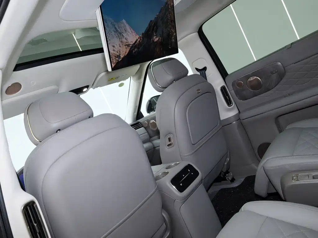 Zhiji Auto IM LS9 2026 66 Ultra 2025 - thumbnail 6