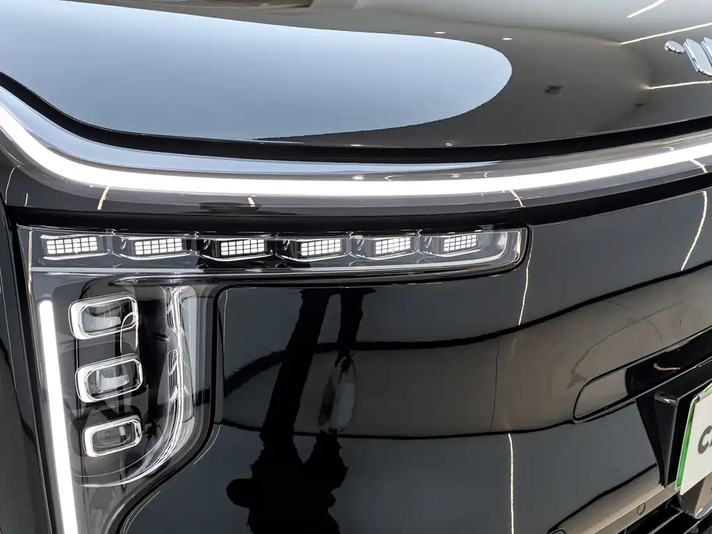 Zhiji Auto IM LS9 2026 66 Ultra 2025 - thumbnail 10