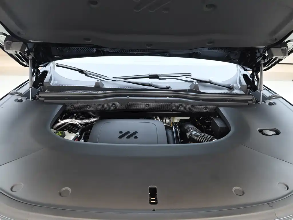 Zhiji Auto IM LS9 2026 66 Ultra 2025 - thumbnail 24