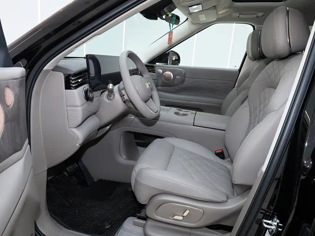 Zhiji Auto IM LS9 2026 66 Ultra 2025 - thumbnail 28