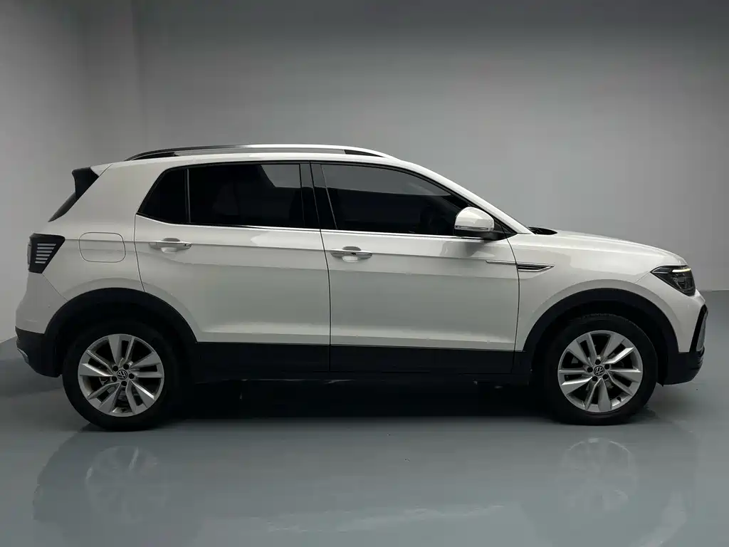 Volkswagen Tiguan 2021 1.5L Automatic Comfort Edition 2021 - thumbnail 4