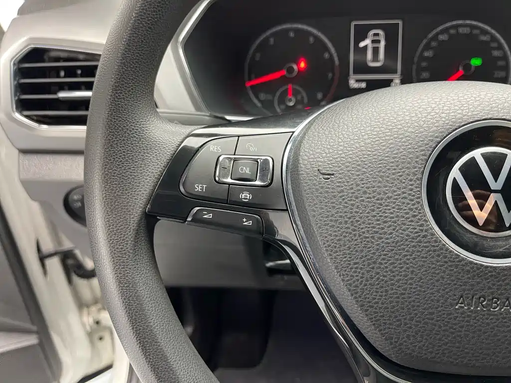 Volkswagen Tiguan 2021 1.5L Automatic Comfort Edition 2021 - thumbnail 7