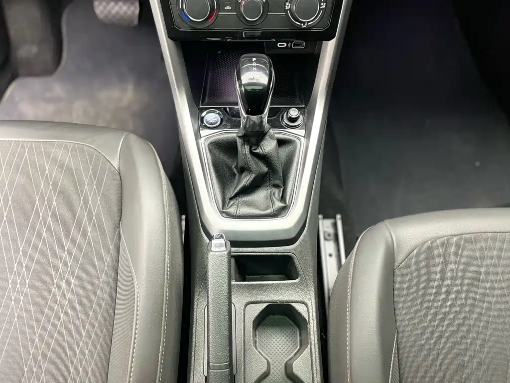 Volkswagen Tiguan 2021 1.5L Automatic Comfort Edition 2021 - thumbnail 13